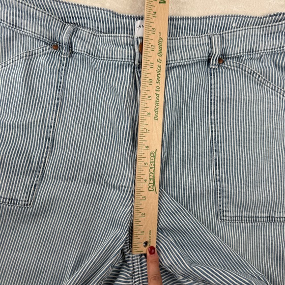 Lane Bryant Size 18 Blue White Striped Mid Rise Boyfriend Capri Pants Comfort - Picture 5 of 8